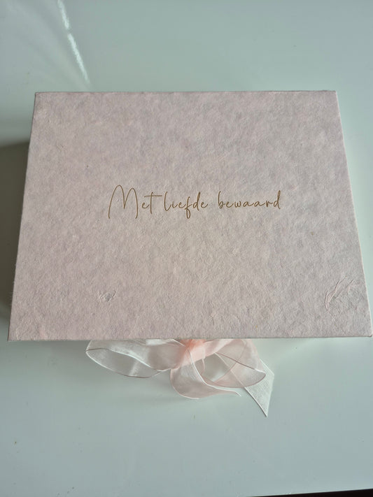 Bewaardoos roze (2 formaten)